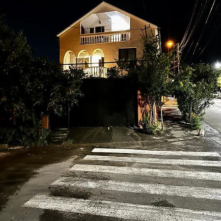 Family Guesthouse - Macharashvili Τυφλίδα Εξωτερικό φωτογραφία